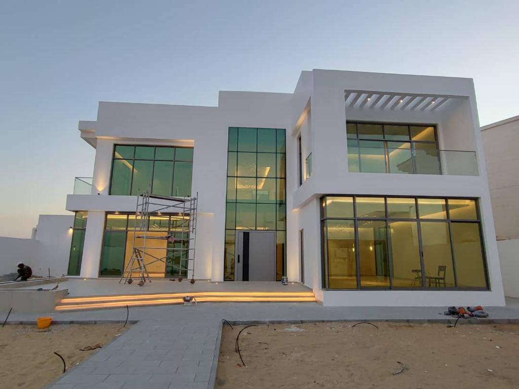 Modern villa by GCC Advanced Contracting